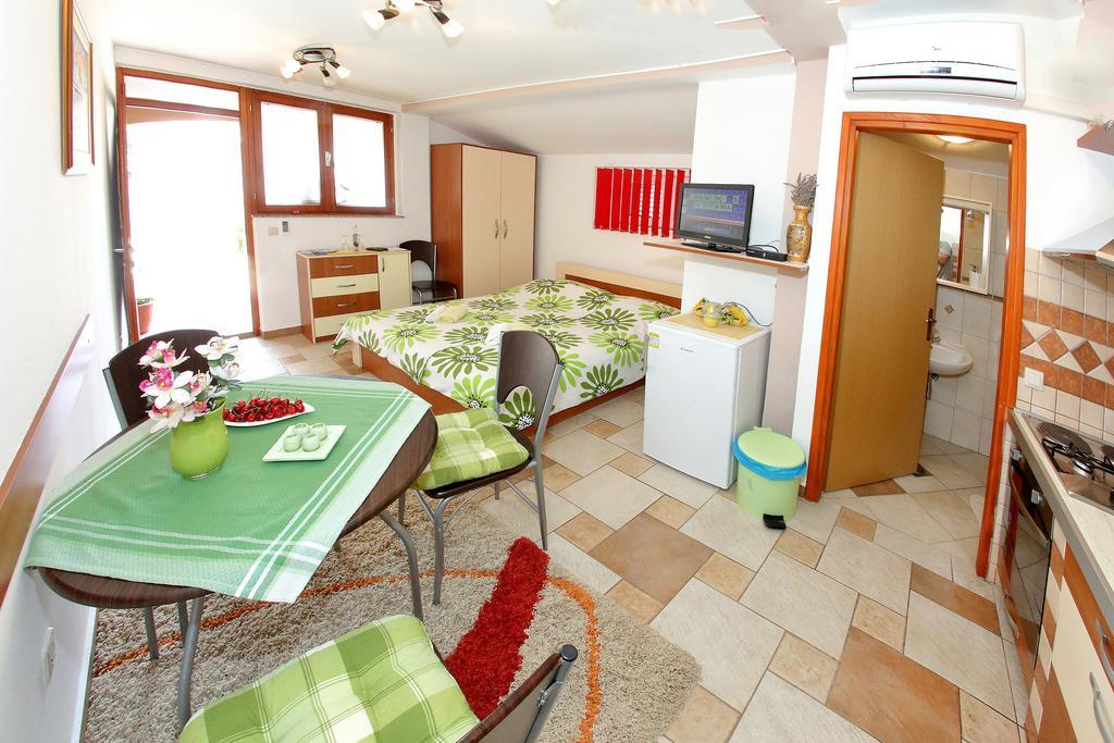 Apartments Melita Bibinje Kamer foto
